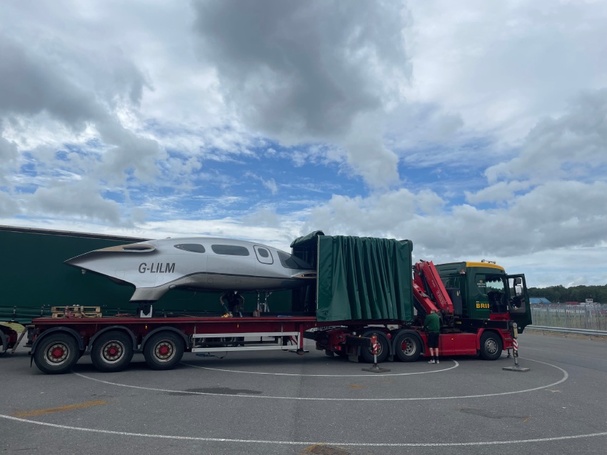 Aerospace replica transportation