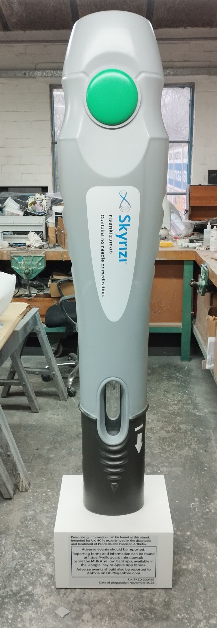Injectable device large Model